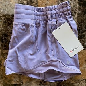 NWT Lululemon Hotty Hot HR 2.5” Shorts- Purple Ash